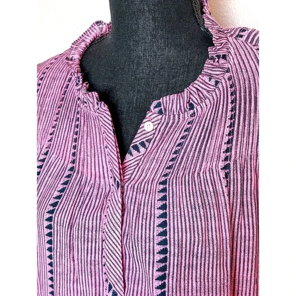 J.‎ Crew Half Button Geometric Pink Blouse Size L - Picture 3 of 10